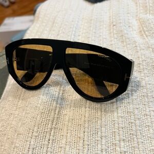 Tom Ford Yellow Tint Aviators